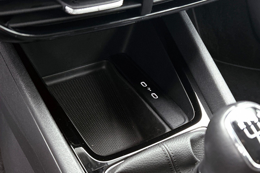 Škoda Octavia Combi 1.0 TSI Ambition Business (TREKHAAK ELEKT. INKLAPBAAR, STUURVERWARMING, PDC, CARPLAY, GOED ONDERHOUDEN)