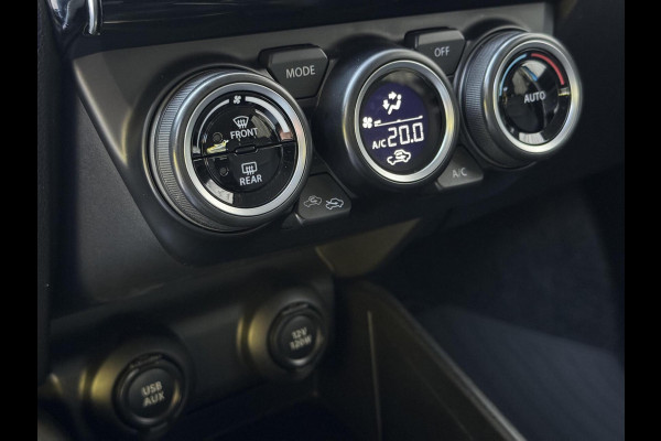 Suzuki Swift 1.0 Stijl Smart Hybrid Navigatiesysteem | LED | Stoelverwarming voor | Getint glas | Achteruitrijcamera | Adaptieve cruise contr
