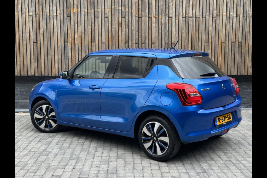 Suzuki Swift 1.0 Stijl Smart Hybrid Navigatiesysteem | LED | Stoelverwarming voor | Getint glas | Achteruitrijcamera | Adaptieve cruise contr