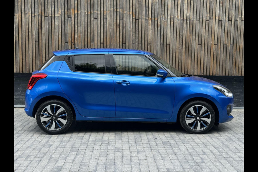Suzuki Swift 1.0 Stijl Smart Hybrid Navigatiesysteem | LED | Stoelverwarming voor | Getint glas | Achteruitrijcamera | Adaptieve cruise contr