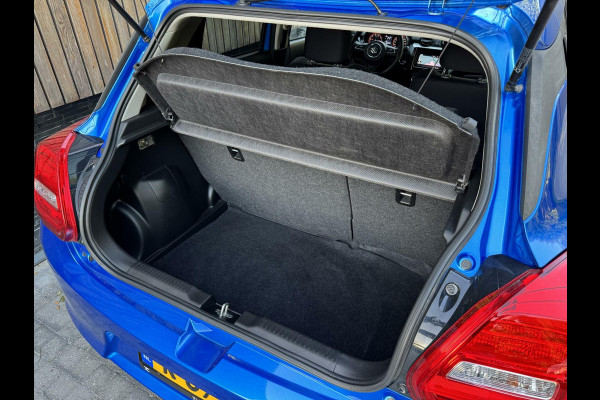 Suzuki Swift 1.0 Stijl Smart Hybrid Navigatiesysteem | LED | Stoelverwarming voor | Getint glas | Achteruitrijcamera | Adaptieve cruise contr