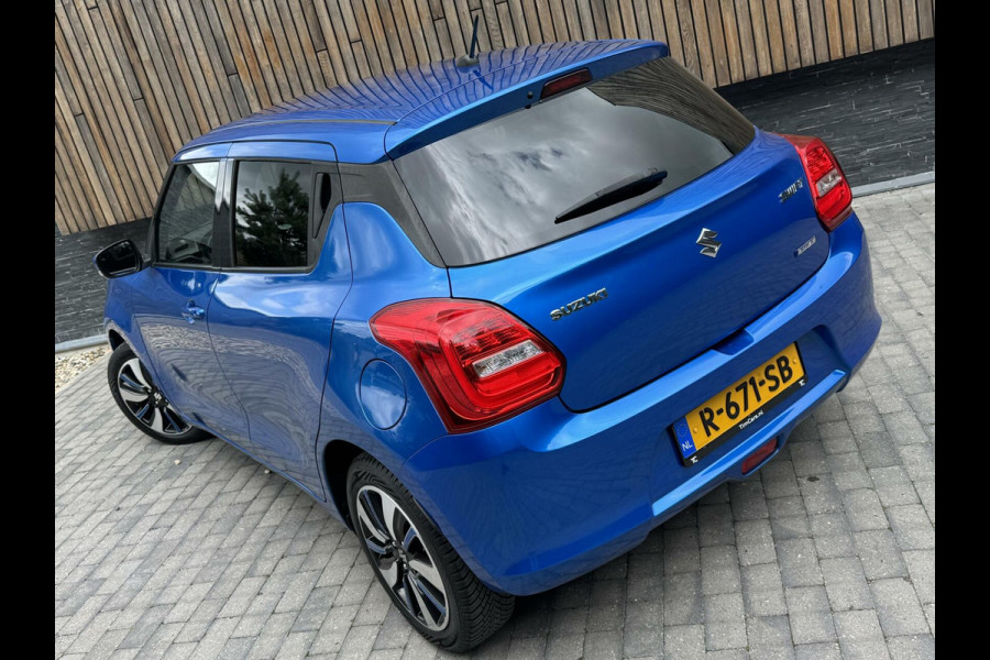 Suzuki Swift 1.0 Stijl Smart Hybrid Navigatiesysteem | LED | Stoelverwarming voor | Getint glas | Achteruitrijcamera | Adaptieve cruise contr