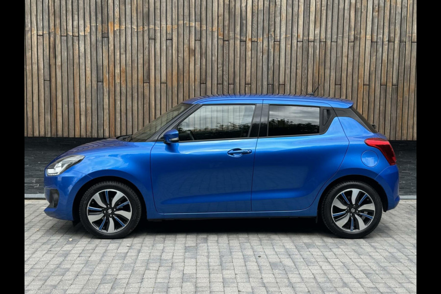 Suzuki Swift 1.0 Stijl Smart Hybrid Navigatiesysteem | LED | Stoelverwarming voor | Getint glas | Achteruitrijcamera | Adaptieve cruise contr