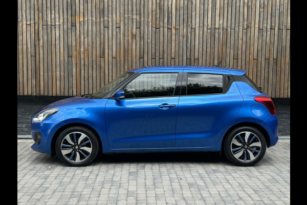 Suzuki Swift 1.0 Stijl Smart Hybrid Navigatiesysteem | LED | Stoelverwarming voor | Getint glas | Achteruitrijcamera | Adaptieve cruise contr
