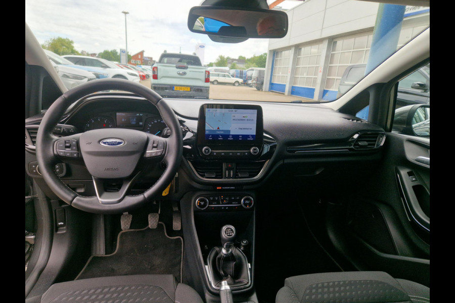 Ford Fiesta 1.0 EcoBoost Titanium X Zeer nette auto! | Navi. | All weather banden | Cruisecontrol | Privacy glass