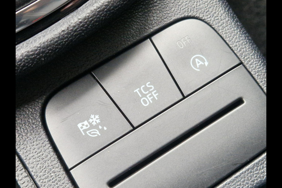 Ford Fiesta 1.0 EcoBoost Titanium X Zeer nette auto! | Navi. | All weather banden | Cruisecontrol | Privacy glass