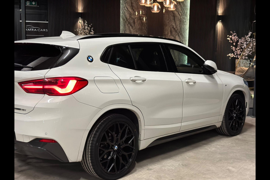 BMW X2 SDrive18i|M Pakket|PANO|BOMVOL!