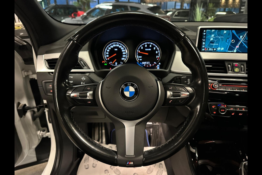 BMW X2 SDrive18i|M Pakket|PANO|BOMVOL!