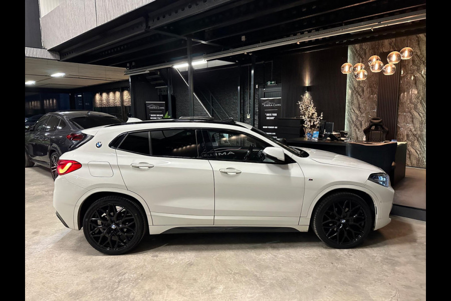BMW X2 SDrive18i|M Pakket|PANO|BOMVOL!