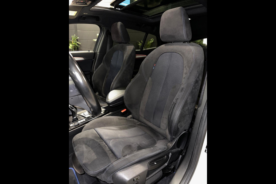 BMW X2 SDrive18i|M Pakket|PANO|BOMVOL!
