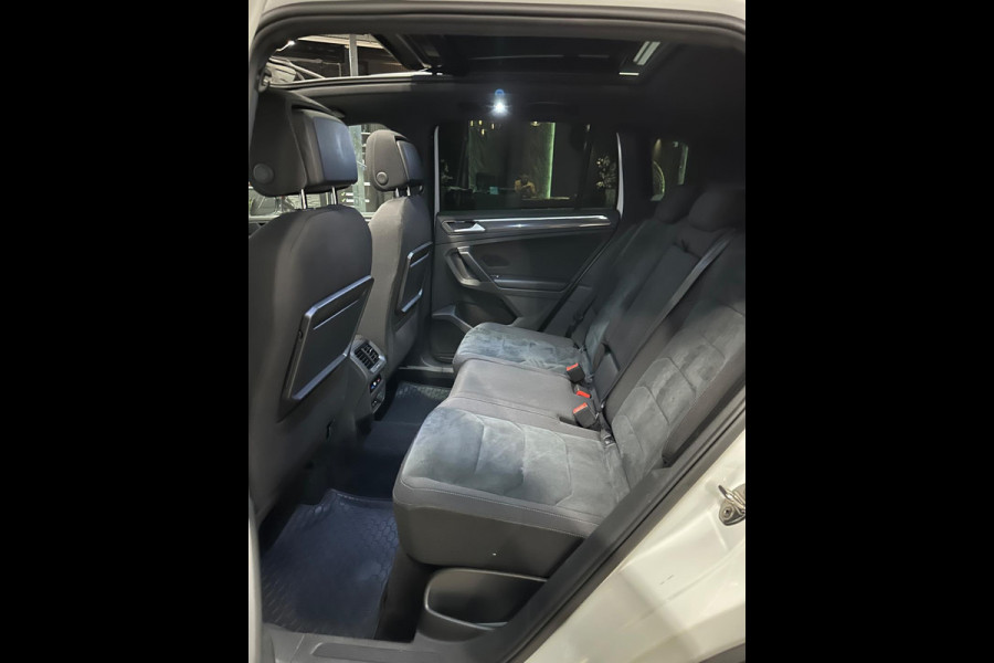 Volkswagen Tiguan 1.5 TSI 3X R-Line|PANO|BOMVOL!