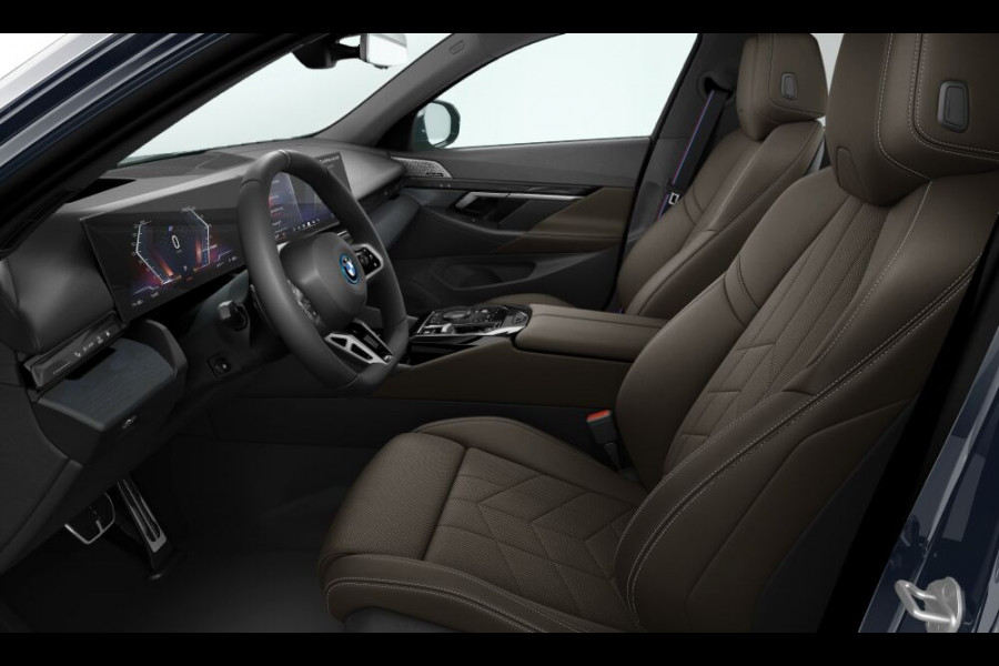 BMW i5 Touring eDrive40 M-Sport Pro - Onderstel Prof - Bowers & Wilkins - Trekhaak - Pano