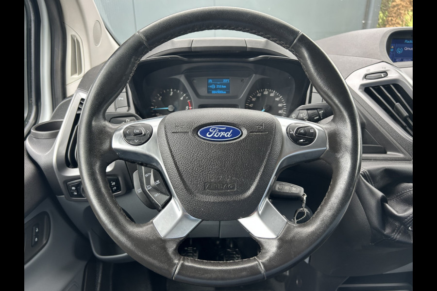 Ford Transit Custom Trend 2.0 TDCI 131 PK / L2H1 / AIRCO / CRUISE / NAVI / TREKHAAK / 3 - ZITS / CAMERA