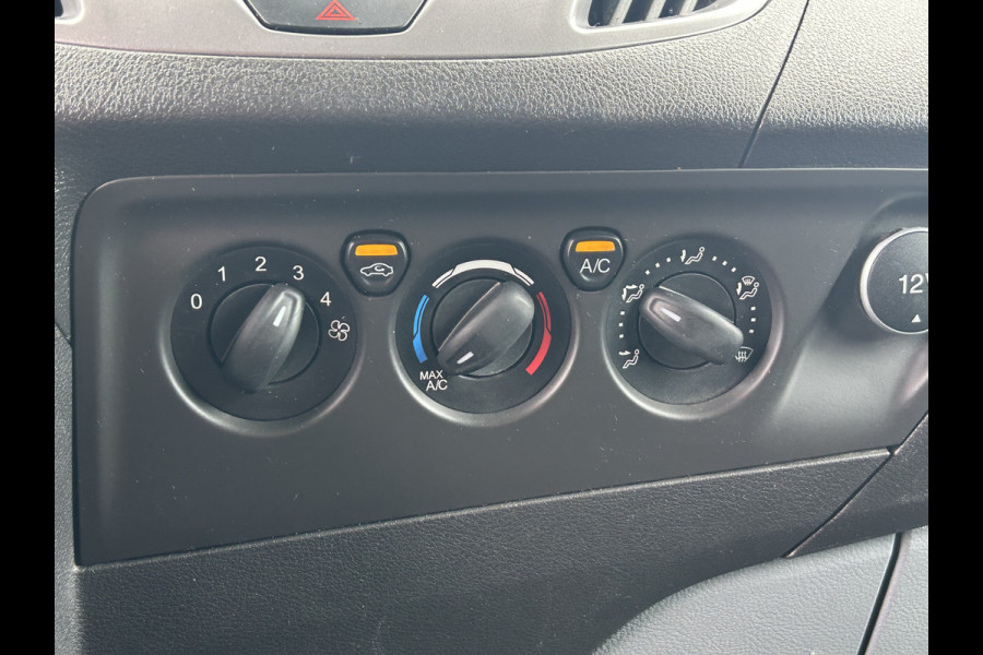 Ford Transit Custom Trend 2.0 TDCI 131 PK / L2H1 / AIRCO / CRUISE / NAVI / TREKHAAK / 3 - ZITS / CAMERA