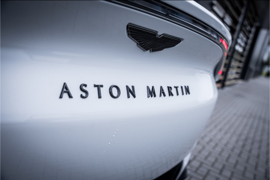 Aston Martin Dbx 4.0 V8 707 - Panorama | Carbon | Keramisch | 23'inch