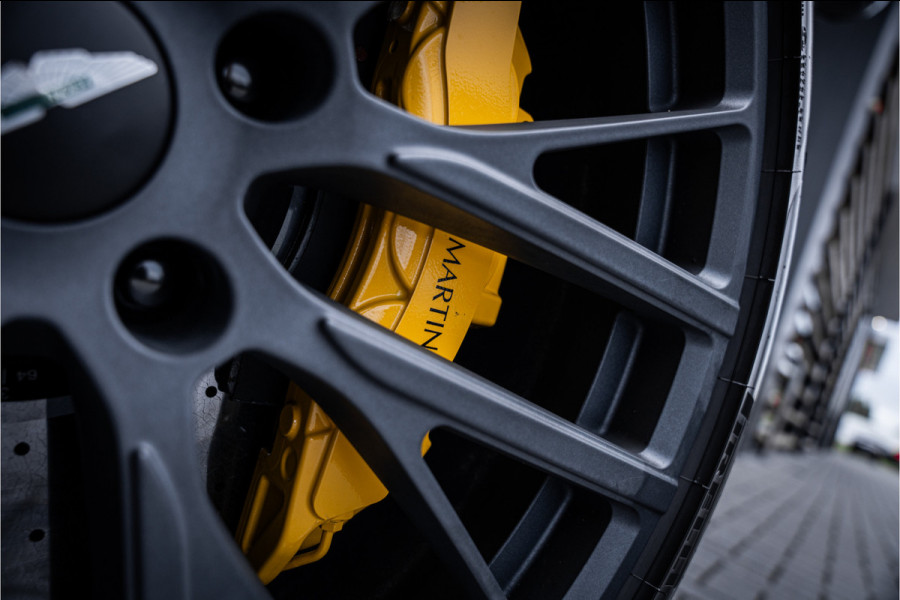 Aston Martin Dbx 4.0 V8 707 - Panorama | Carbon | Keramisch | 23'inch