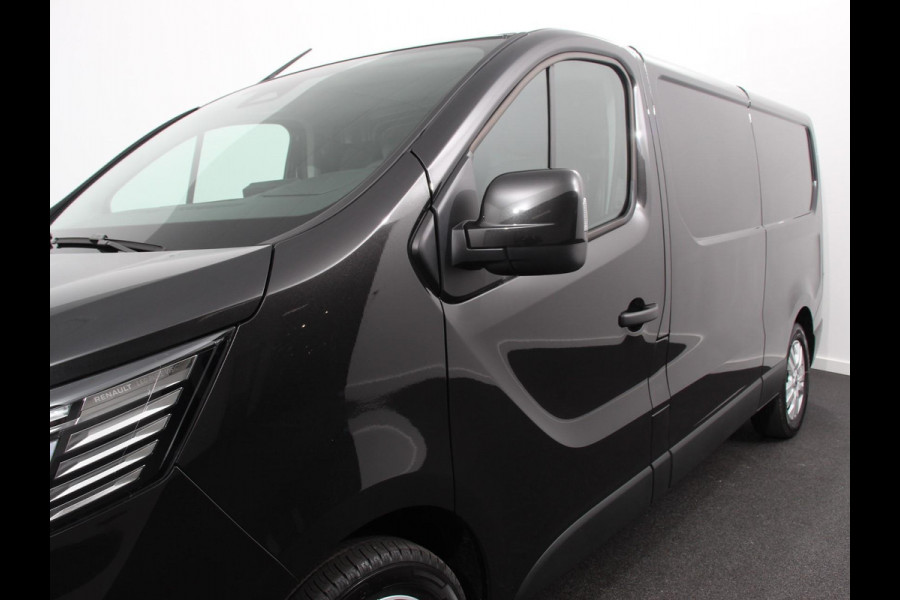 Renault Trafic 2.0 Blue dCi 110PK T30 L2H1 Advance Navigatie Airco Lichtmetalen velgen Betimmering Trekhaak Camera Parkeer sensoren Dab