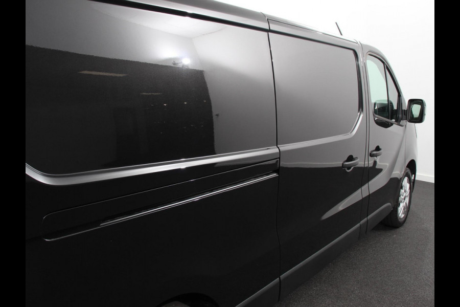 Renault Trafic 2.0 Blue dCi 110PK T30 L2H1 Advance Navigatie Airco Lichtmetalen velgen Betimmering Trekhaak Camera Parkeer sensoren Dab