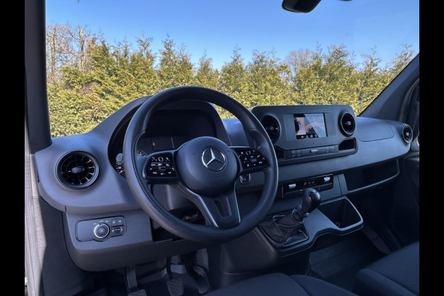 Mercedes-Benz Sprinter 317 CDI 170 PK / L2H2 / AIRCO / CRUISE / CAMERA / NAVIGATIE / 3-ZITS / 37.387 KM /