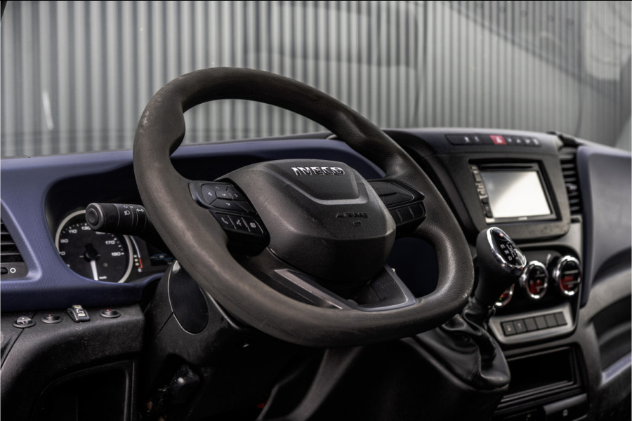 Iveco Daily 35S18D 375 | 3.0 180PK | Hiab 013 | 3.5T Trekgewicht | Automaat | Climate | Camera | Euro 6