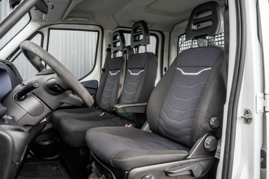 Iveco Daily 35S18D 375 | 3.0 180PK | Hiab 013 | 3.5T Trekgewicht | Automaat | Climate | Camera | Euro 6