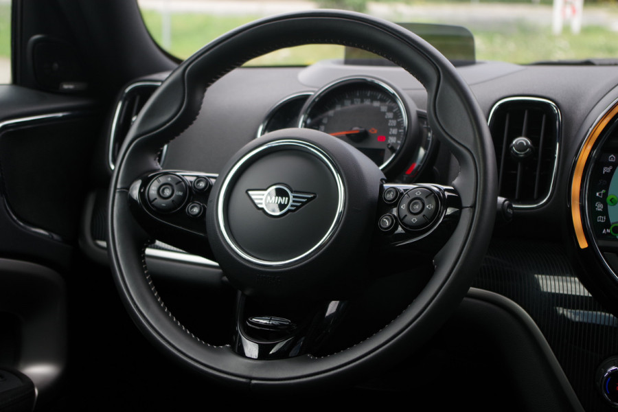 MINI Countryman 1.5 Cooper ALL4 Chili 225 PK PHEV, Leder, Panoramadak, Memory, Harman/Kardon Sound, Adap. Cruise Control