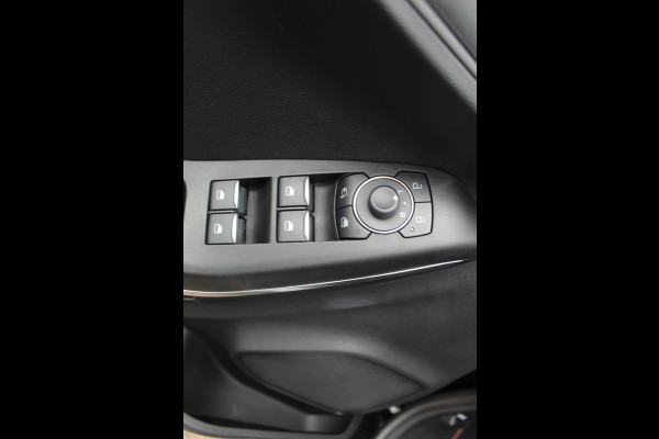 Ford Puma 1.0-125pk EcoBoost Hybrid ST-Line X. April 2024 ! Slechts 9.700km ! Autm. airco, navigatie, telefoonvoorb., camera, pdc v+a, parkeerassistent, LED verl., metallic lak, LM wielen, stoel-, stuur- en voorraamverw., lane- en sideassist, adapt. cruise cntrl etc