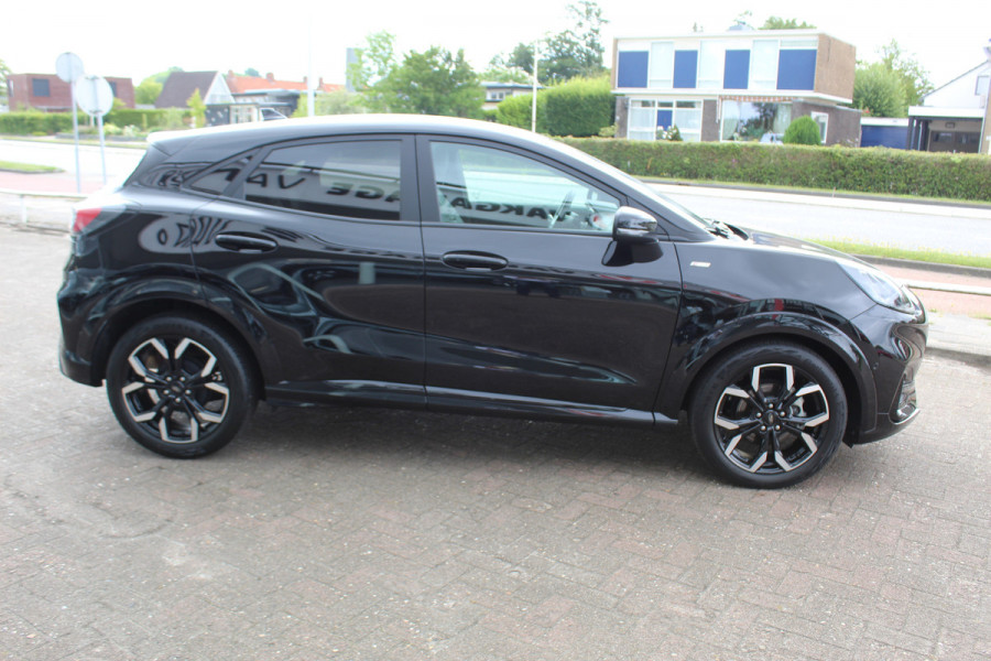 Ford Puma 1.0-125pk EcoBoost Hybrid ST-Line X. April 2024 ! Slechts 9.700km ! Autm. airco, navigatie, telefoonvoorb., camera, pdc v+a, parkeerassistent, LED verl., metallic lak, LM wielen, stoel-, stuur- en voorraamverw., lane- en sideassist, adapt. cruise cntrl etc