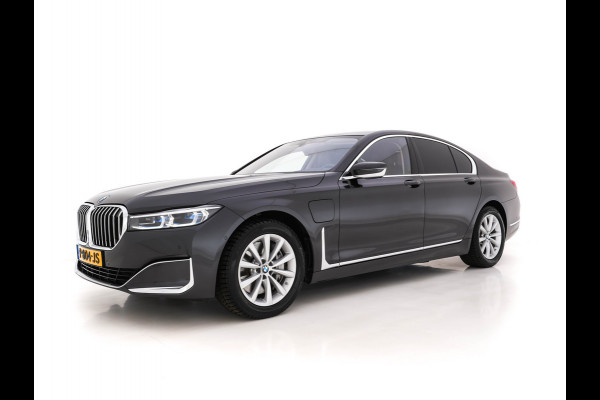 BMW 7 Serie 745e High Executive (INCL-BTW) *LASER-LED | EXCLUSIV-NAPPA-LEATHER | HEAD-UP | SOFT-CLOSE | BLIND-SPOT | MEMORY-PACK | DIGI-COCKPIT | KEYLESS | DAB+ | CAMERA | COMFORT-SEATS | AMBIENT-LIGHT | DAB | CARPLAY | 18"