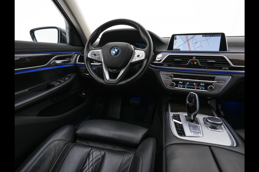 BMW 7 Serie 745e High Executive (INCL-BTW) *LASER-LED | EXCLUSIV-NAPPA-LEATHER | HEAD-UP | SOFT-CLOSE | BLIND-SPOT | MEMORY-PACK | DIGI-COCKPIT | KEYLESS | DAB+ | CAMERA | COMFORT-SEATS | AMBIENT-LIGHT | DAB | CARPLAY | 18"