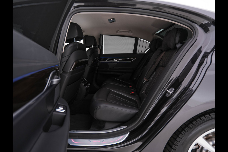 BMW 7 Serie 745e High Executive (INCL-BTW) *LASER-LED | EXCLUSIV-NAPPA-LEATHER | HEAD-UP | SOFT-CLOSE | BLIND-SPOT | MEMORY-PACK | DIGI-COCKPIT | KEYLESS | DAB+ | CAMERA | COMFORT-SEATS | AMBIENT-LIGHT | DAB | CARPLAY | 18"