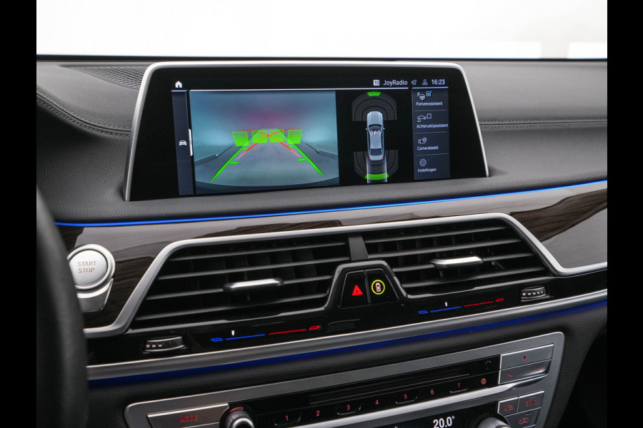 BMW 7 Serie 745e High Executive (INCL-BTW) *LASER-LED | EXCLUSIV-NAPPA-LEATHER | HEAD-UP | SOFT-CLOSE | BLIND-SPOT | MEMORY-PACK | DIGI-COCKPIT | KEYLESS | DAB+ | CAMERA | COMFORT-SEATS | AMBIENT-LIGHT | DAB | CARPLAY | 18"