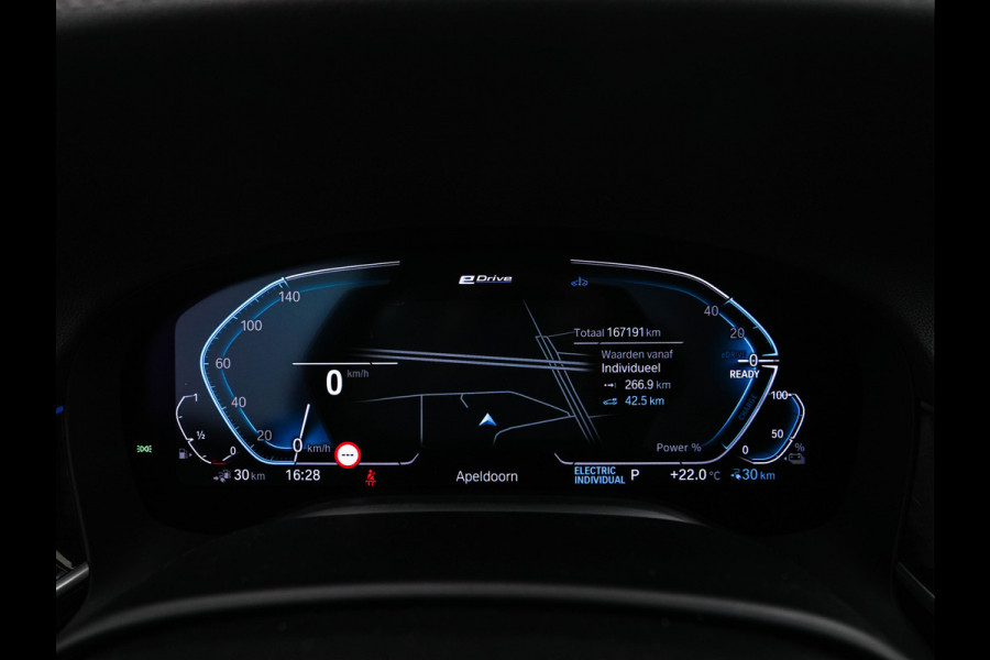 BMW 7 Serie 745e High Executive (INCL-BTW) *LASER-LED | EXCLUSIV-NAPPA-LEATHER | HEAD-UP | SOFT-CLOSE | BLIND-SPOT | MEMORY-PACK | DIGI-COCKPIT | KEYLESS | DAB+ | CAMERA | COMFORT-SEATS | AMBIENT-LIGHT | DAB | CARPLAY | 18"