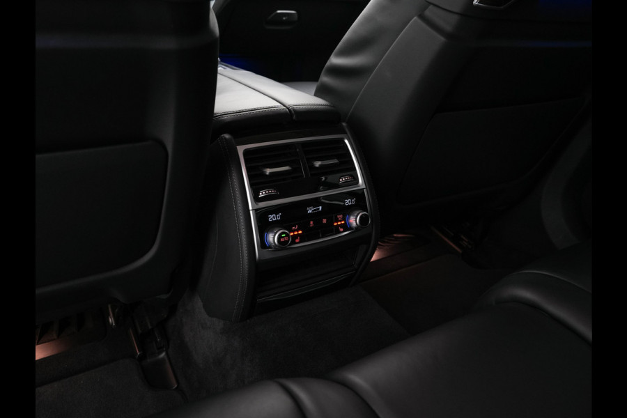 BMW 7 Serie 745e High Executive (INCL-BTW) *LASER-LED | EXCLUSIV-NAPPA-LEATHER | HEAD-UP | SOFT-CLOSE | BLIND-SPOT | MEMORY-PACK | DIGI-COCKPIT | KEYLESS | DAB+ | CAMERA | COMFORT-SEATS | AMBIENT-LIGHT | DAB | CARPLAY | 18"