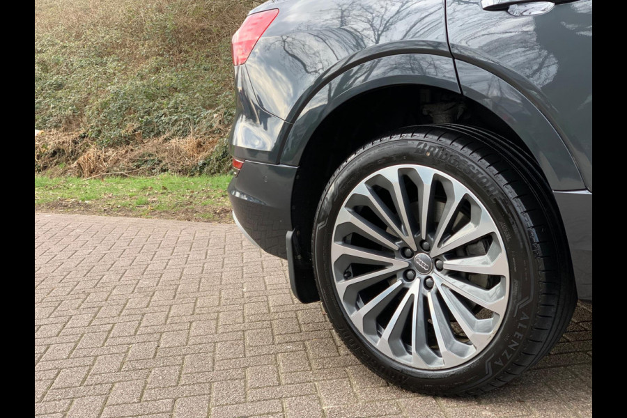 Audi e-tron E-tron 55 quattro Advanced |PANO|LEDER|FULL|BTW|HUD|INRUIL MOGELIJK