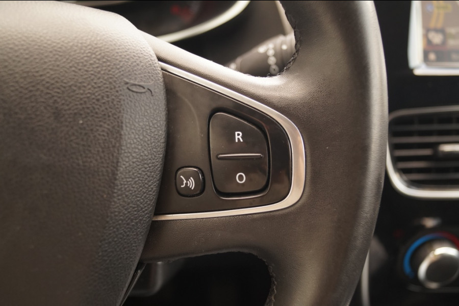 Renault Clio Estate 0.9 TCe 90pk Limited -NAVI-AIRCO-LED-