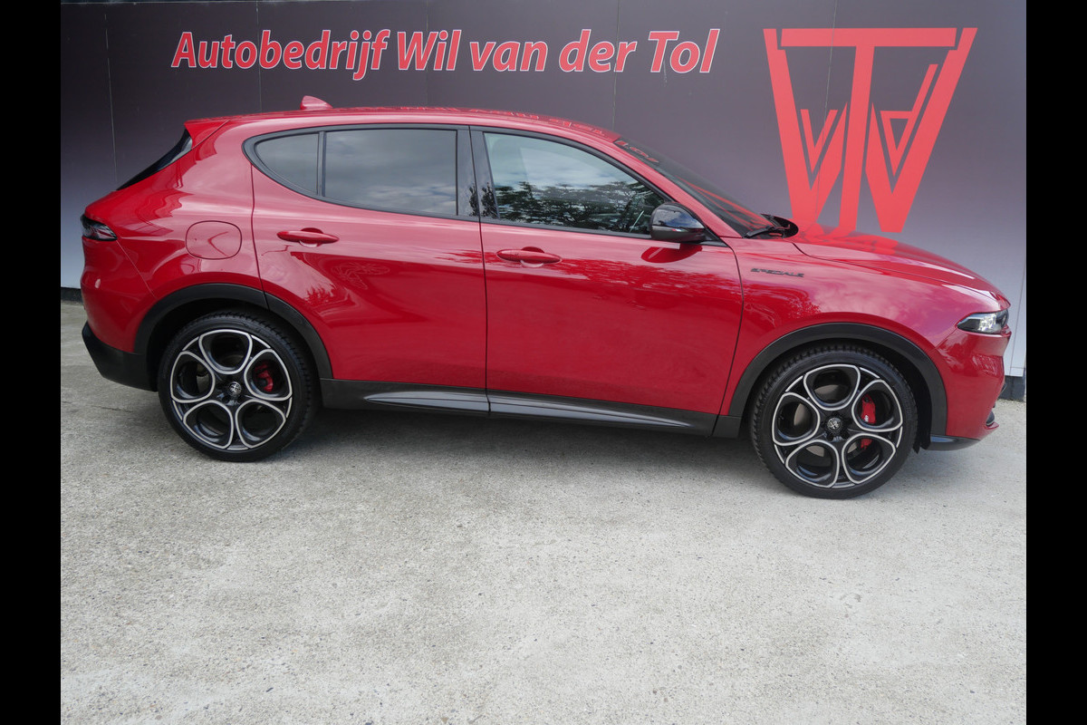 Alfa Romeo Tonale 1.5T Hybrid EDIZIONE SPECIALE | A.C.C | H/K | LEER | CAMERA | 160 PK | 1e EIG!! Alfa Romeo Tonale 1.5T Hybrid EDIZIONE SPECIALE | A.C.C | H/K | LEER | CAMERA | 160 PK | 1e EIG!!