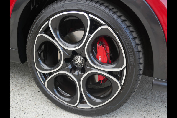 Alfa Romeo Tonale 1.5T Hybrid EDIZIONE SPECIALE | A.C.C | H/K | LEER | CAMERA | 160 PK | 1e EIG!!