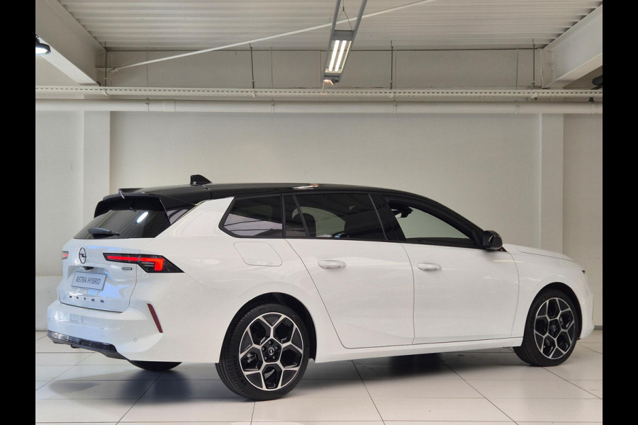 Opel Astra Sports Tourer 1.2 Turbo Hybrid Ultimate Automaat | Navigatie | Head-up Display | Keyless Entry | AGR Comfortstoelen |