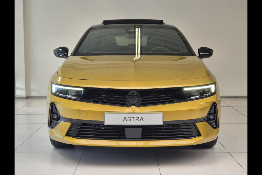 Opel Astra 1.2 Turbo Hybrid Ultimate Automaat | Head-up Display | Panoramisch Schuif/Kanteldak | Navigatie | Keyless Entry | AGR Comfortstoelen |