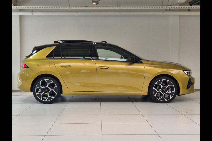 Opel Astra 1.2 Turbo Hybrid Ultimate Automaat | Head-up Display | Panoramisch Schuif/Kanteldak | Navigatie | Keyless Entry | AGR Comfortstoelen |