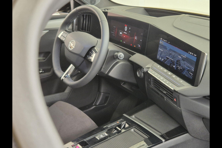Opel Astra 1.2 Turbo Hybrid Ultimate Automaat | Head-up Display | Panoramisch Schuif/Kanteldak | Navigatie | Keyless Entry | AGR Comfortstoelen |
