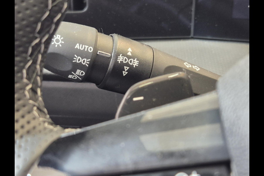 Opel Astra 1.2 Turbo Hybrid Ultimate Automaat | Head-up Display | Panoramisch Schuif/Kanteldak | Navigatie | Keyless Entry | AGR Comfortstoelen |