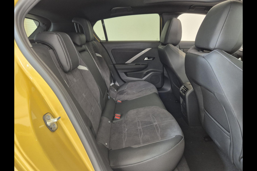 Opel Astra 1.2 Turbo Hybrid Ultimate Automaat | Head-up Display | Panoramisch Schuif/Kanteldak | Navigatie | Keyless Entry | AGR Comfortstoelen |