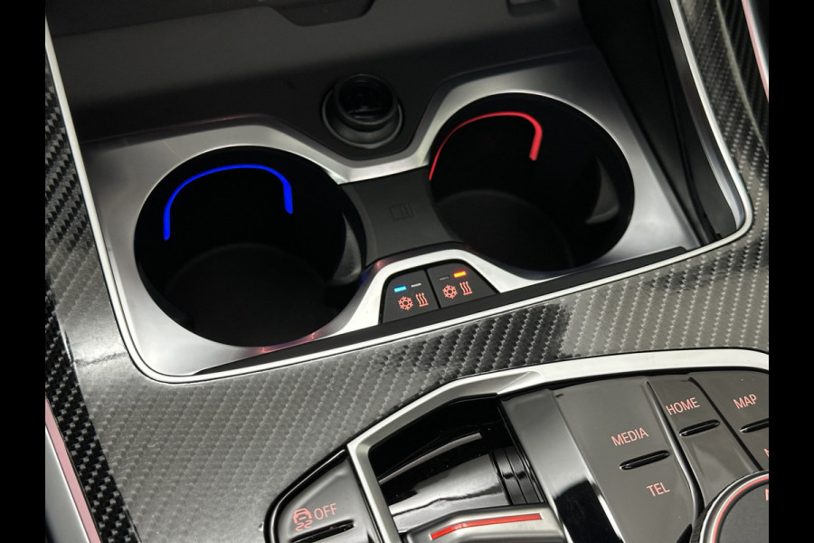 BMW X5 50e M-Sport Pro | 360 Camera | ACC | Panorama | Carbon | Head-Up | Trekhaak | Harman-Kardon | Memory | 22 inch | Comfortstoelen | Stoelverwarming V+A | Keyless-Entry | M-Gordels | Iconic-Glow | Stuurverwarming | ISO-Glas | Luchtvering | Zonwering | Carplay |