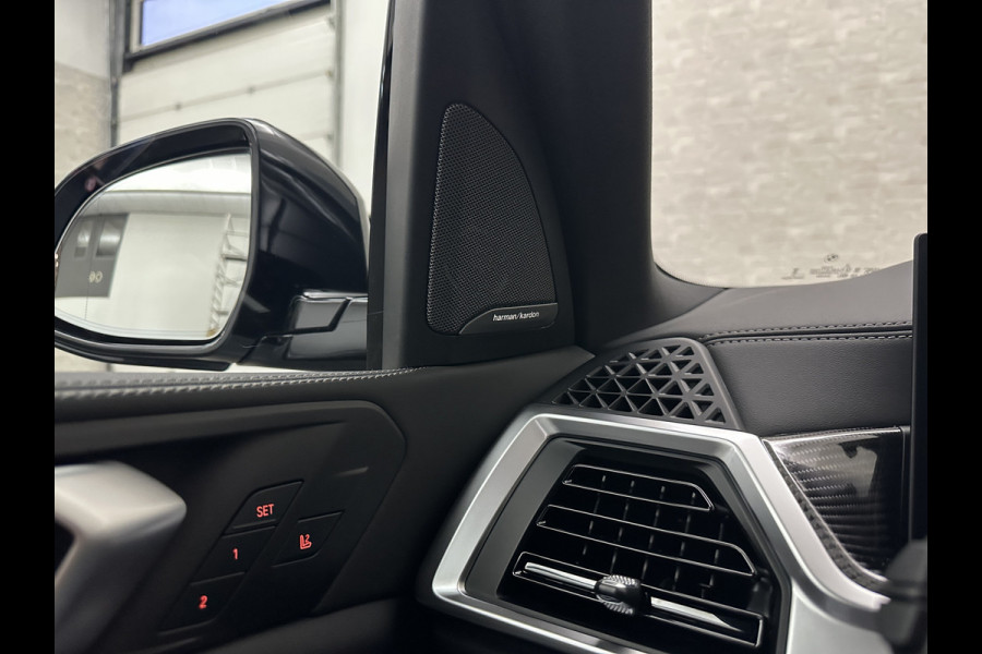 BMW X5 50e M-Sport Pro | 360 Camera | ACC | Panorama | Carbon | Head-Up | Trekhaak | Harman-Kardon | Memory | 22 inch | Comfortstoelen | Stoelverwarming V+A | Keyless-Entry | M-Gordels | Iconic-Glow | Stuurverwarming | ISO-Glas | Luchtvering | Zonwering | Carplay |