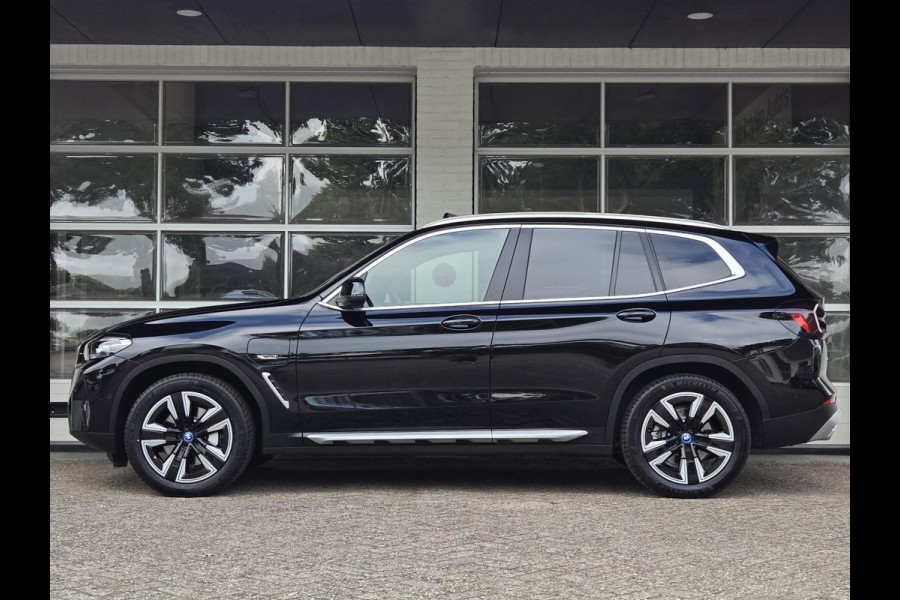 BMW X3 xDrive30e LCI | SPORTSTOELEN | LEDER | PANORAMADAK | CAMERA |
