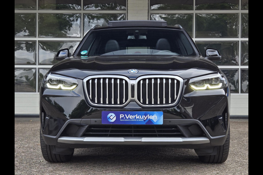 BMW X3 xDrive30e LCI | SPORTSTOELEN | LEDER | PANORAMADAK | CAMERA |
