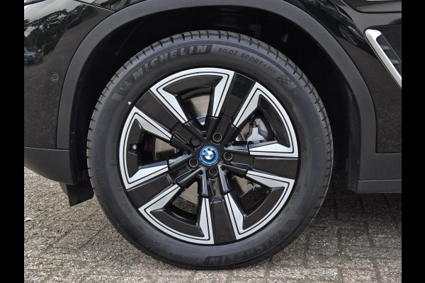 BMW X3 xDrive30e LCI | SPORTSTOELEN | LEDER | PANORAMADAK | CAMERA |
