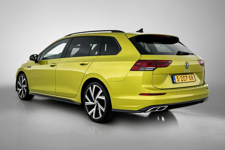 Volkswagen GOLF Variant 1.5 eTSI R-Line (NL-auto, Dealer onderH, Navi, Carplay, Camera, Kuipstoelen, PDC V+A, Digitale Dash, Etc)